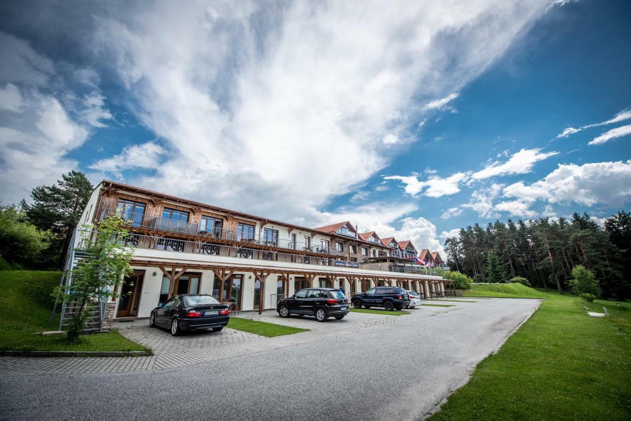 Lipno nad Vltavou - Apartman 23 - WiFi, Parking, Netflix Exteriör bild